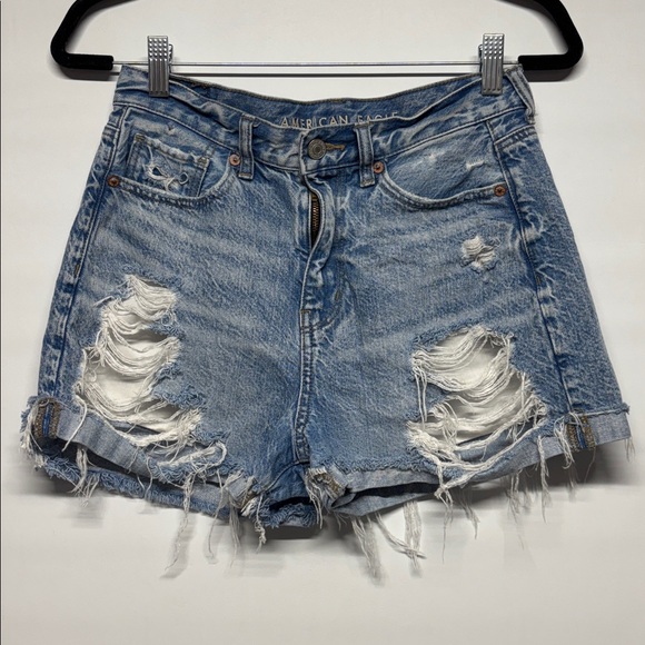 ✨American Eagle Outfitters Light Blue Distressed Denim Shorts Size 4 - Picture 2 of 12